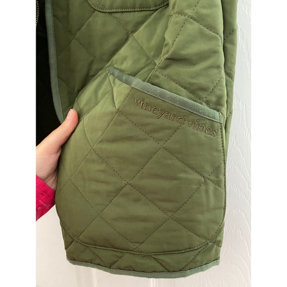 NWOT Vineyard Vines Vest - Picture 3 of 4